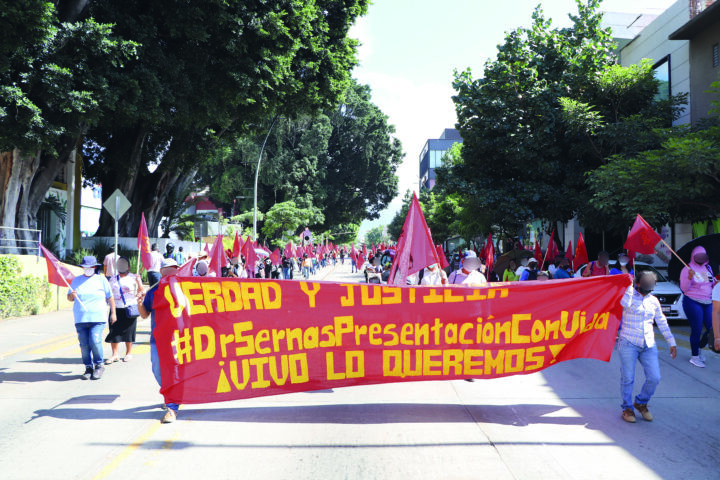 Campanha exige a apresentação com vida de Dr. Sernas, no México. Foto: Corrente do Povo - Sol Vermelho