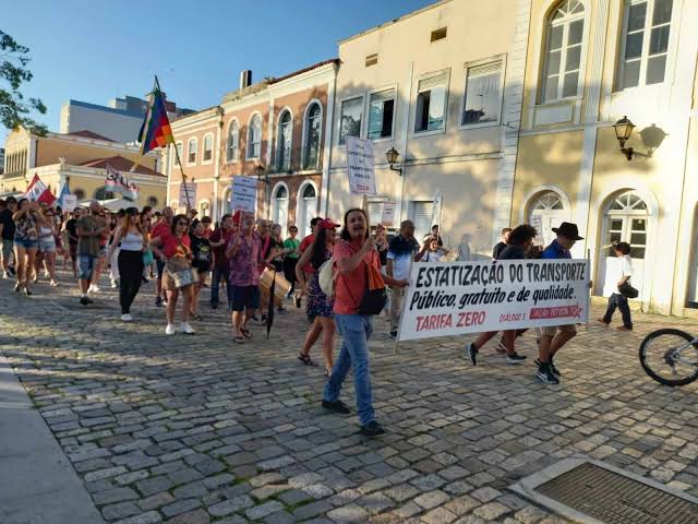 SC: Após enorme aumento no valor das passagens, mobilizações reivindicando a Tarifa Zero retomam fôlego em Florianópolis